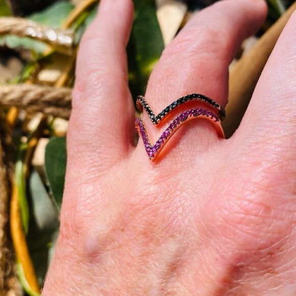 Sterling Silver Rose Gold CZ Ruby & Black 9/10 Adjustable Ring - Picture 5 of 6
